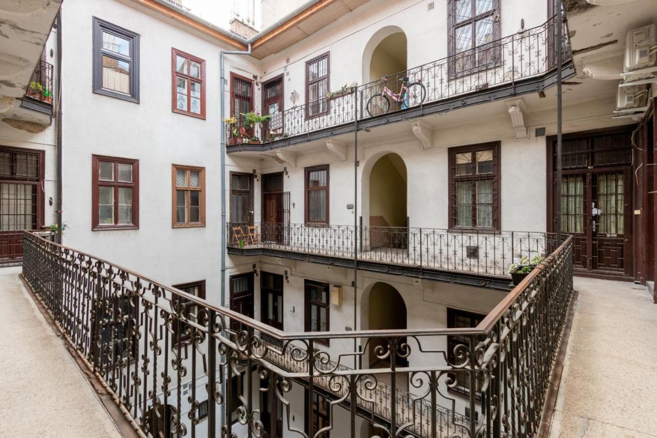 Emily'S Lovely Place Budapest Ngoại thất bức ảnh